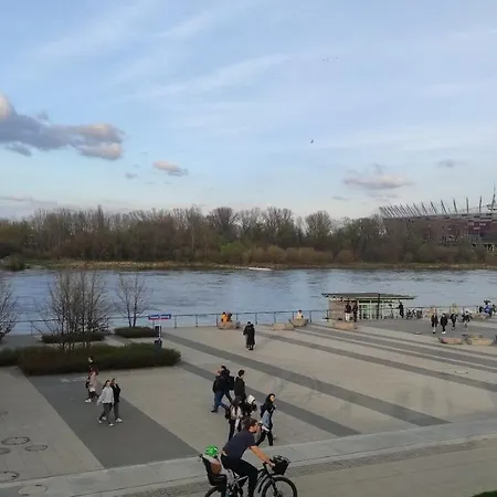 To Byl Maj * Varsovia